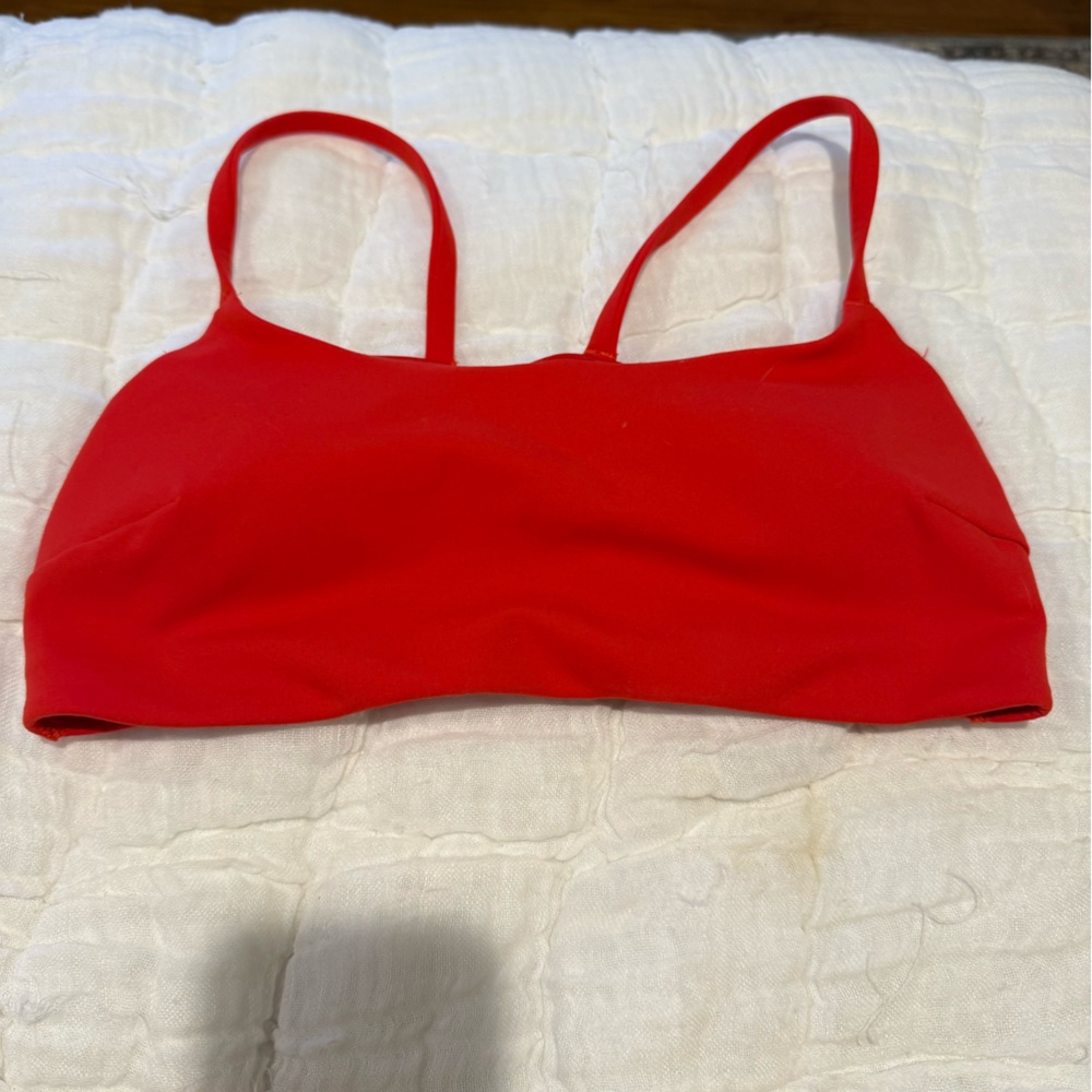 Lululemon Red Wunder Train Bra C/D size 10 EUC - Picture 2 of 5
